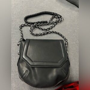 Rag & Bone Bradbury Mini Flap Chain
Hobo Leather Black Bag with Chain Strap